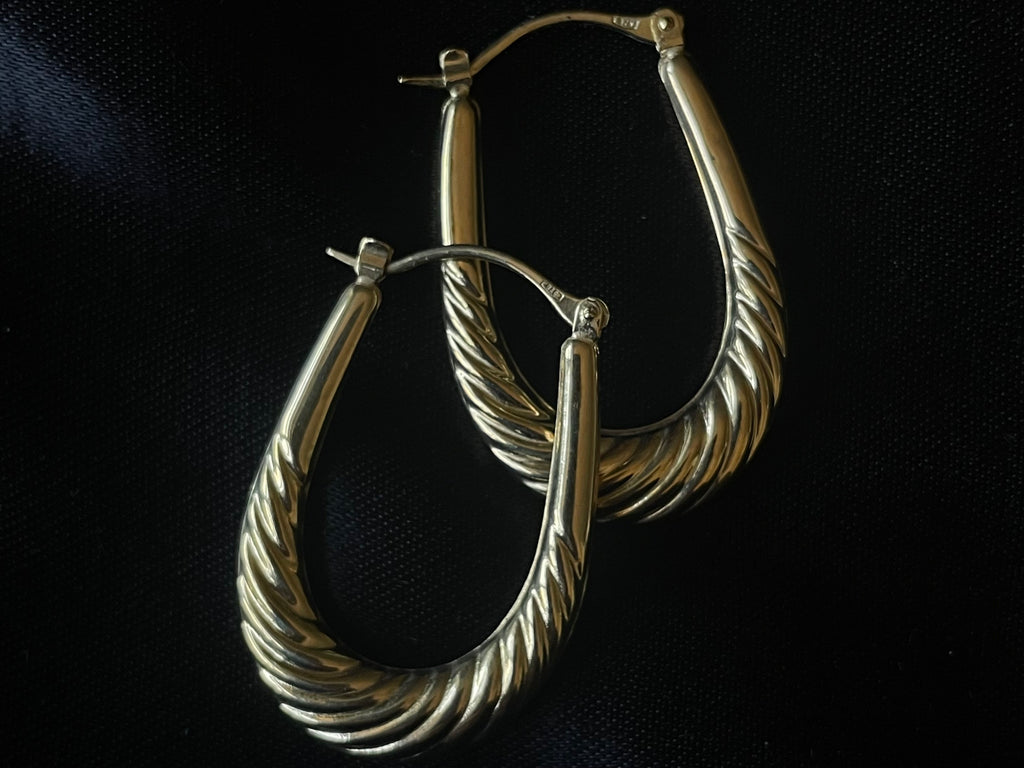 Vintage 9ct gold Twisted Teardrop Hoop Earrings