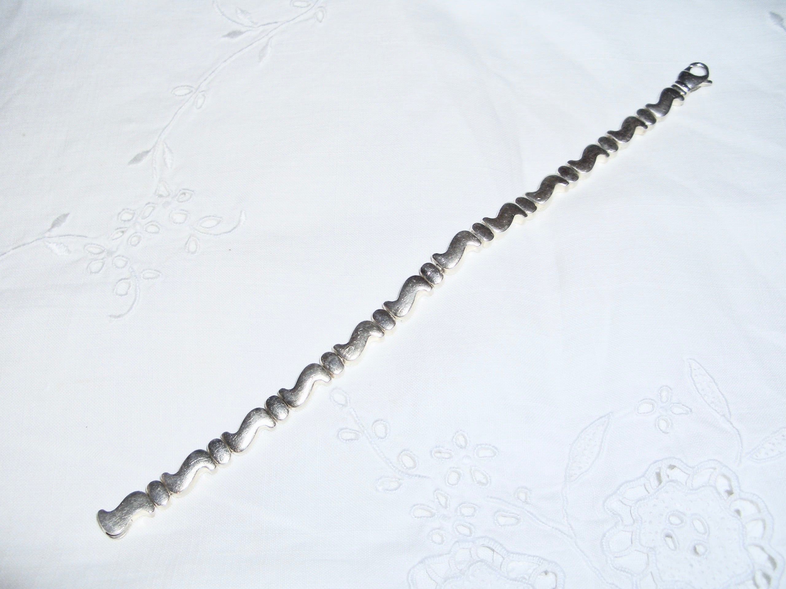 Silver 925 Wave Dot Bracelet