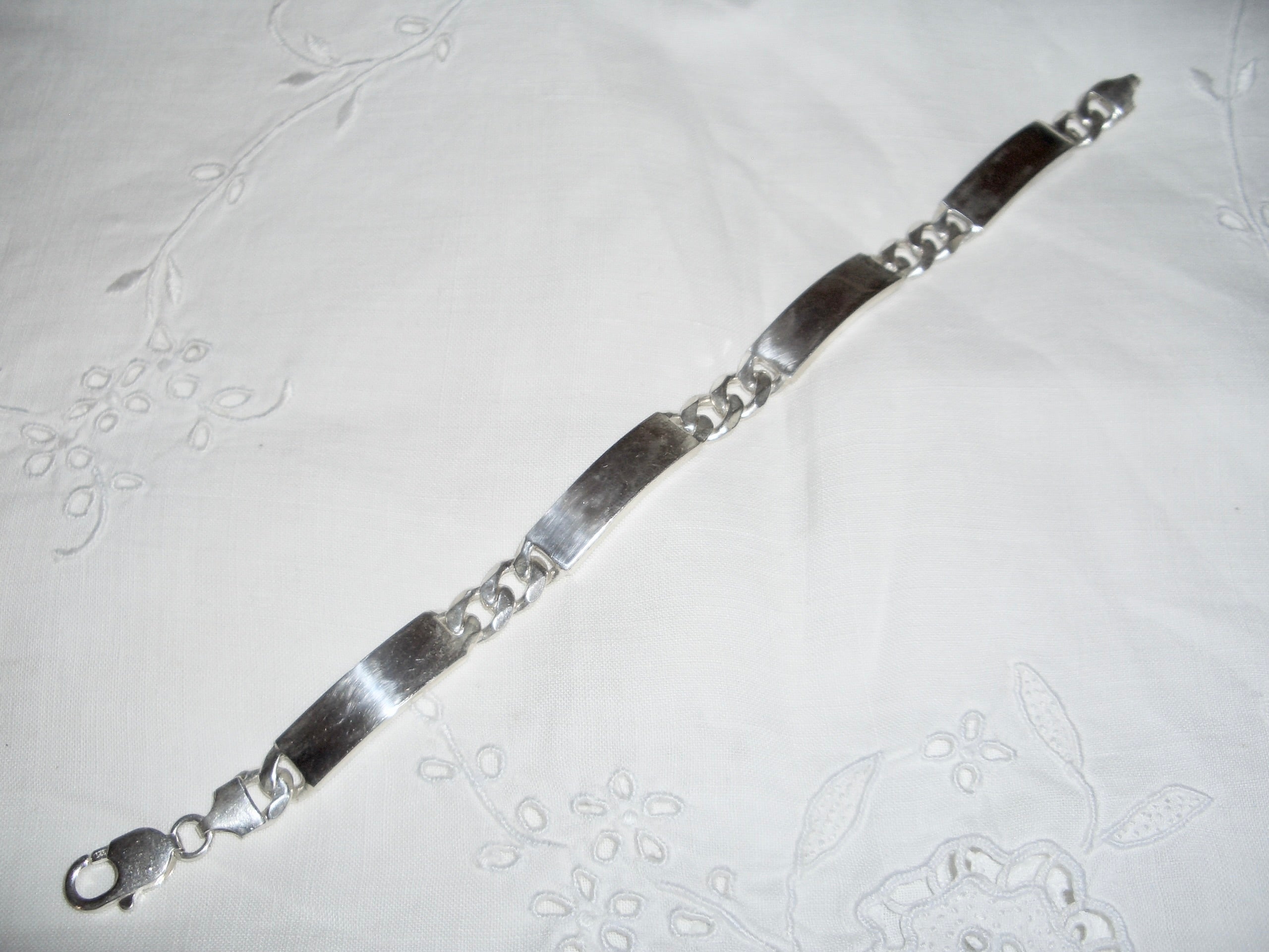 Silver 925 ID Bracelet with 4 ID Tags