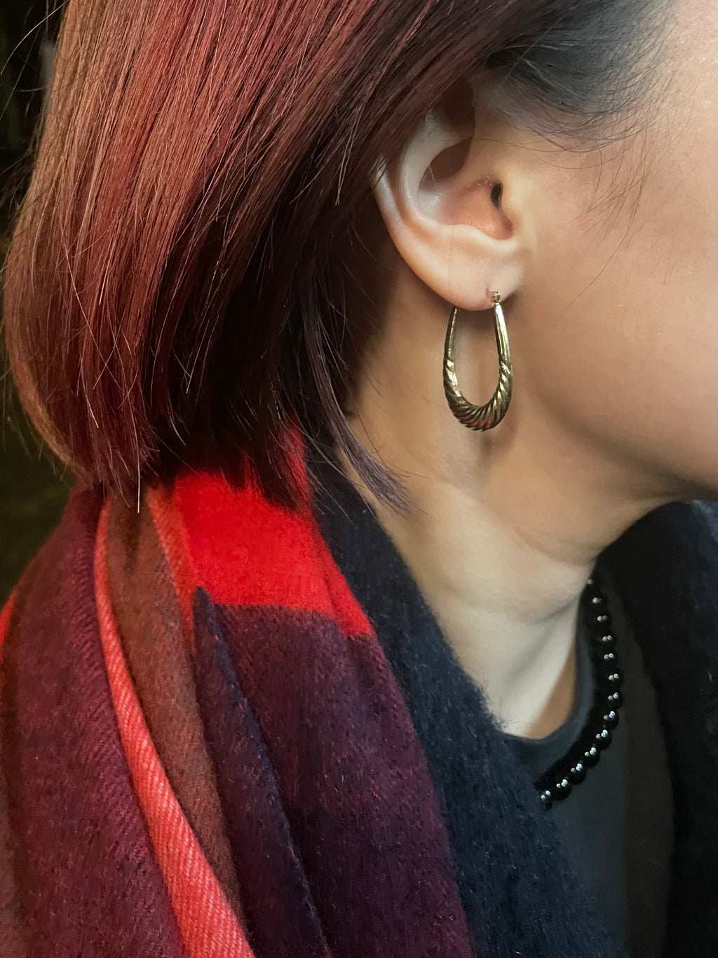 Vintage 9ct gold Twisted Teardrop Hoop Earrings